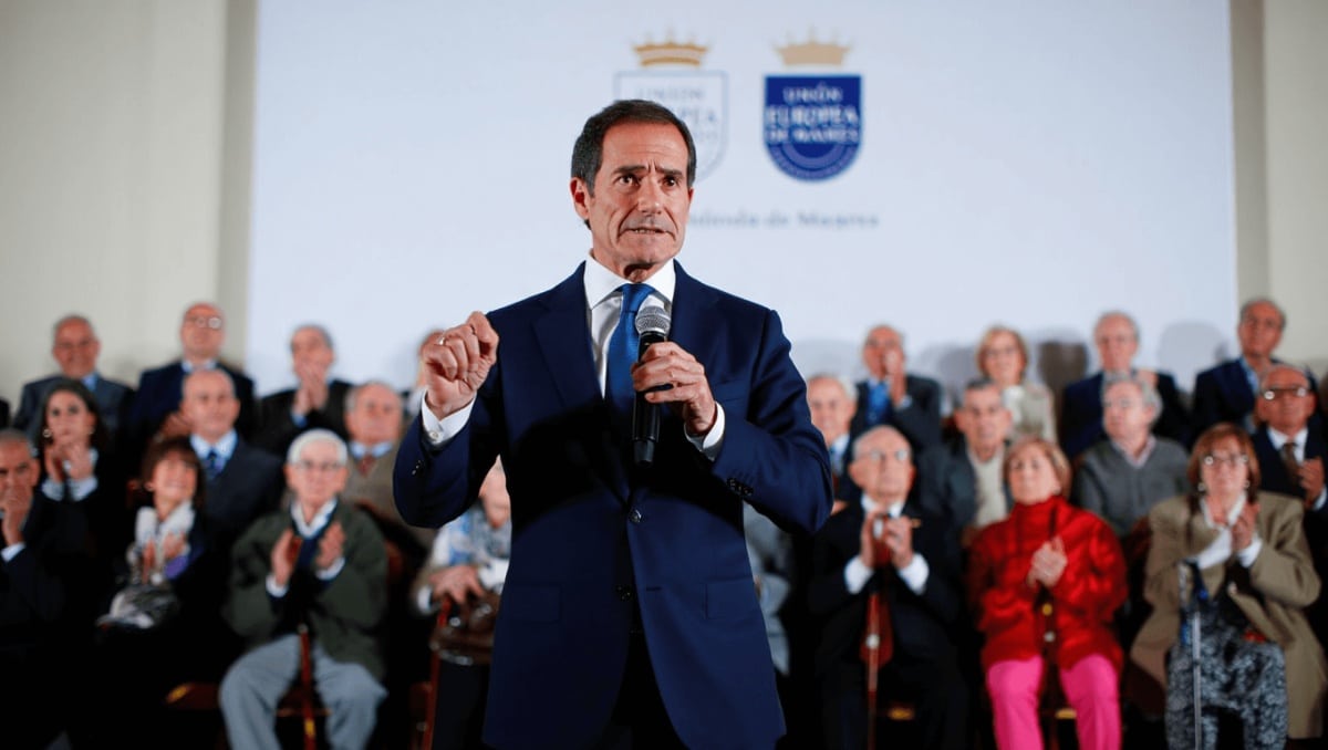 Feijóo pide un cambio de gobierno por la ruptura de Junts y la situación judicial del PSOE