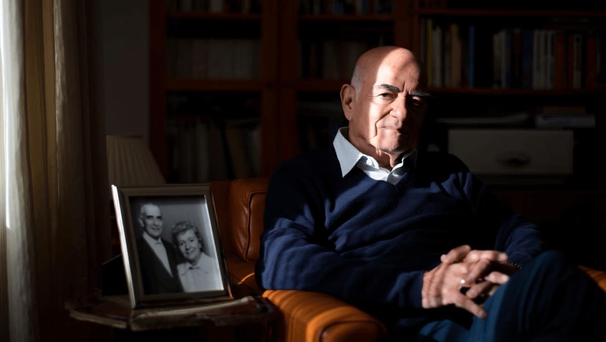 Juan del Val se emociona al hablar de sus padres y de lo mal que lo han pasado con él