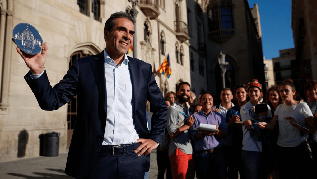 Collboni enciende al nacionalismo catalán con sus nuevas becas para escritores americanos