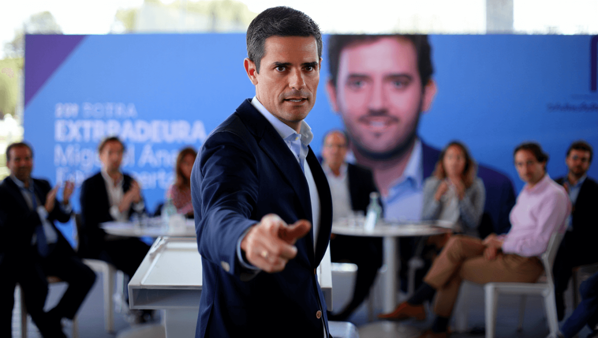 Cuerpo ve en Gallardo oportunidades y seguridad para la economía extremeña