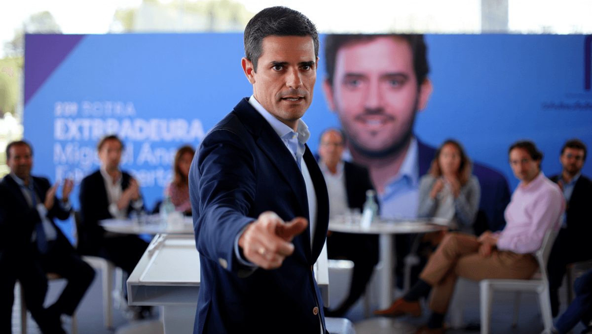 Cuerpo ve en Gallardo oportunidades y seguridad para la economía extremeña