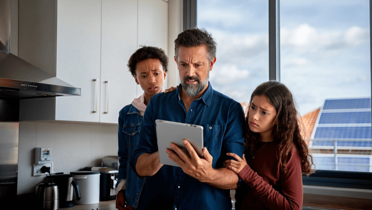 
                            Los impuestos eléctricos limitan la eficiencia en los hogares españoles frente a los europeos                        
