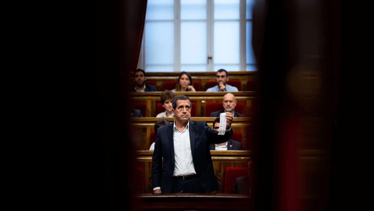 El PSOE pide que Mazón lleve a la comisión de la dana el recibo de su comida en El Ventorro