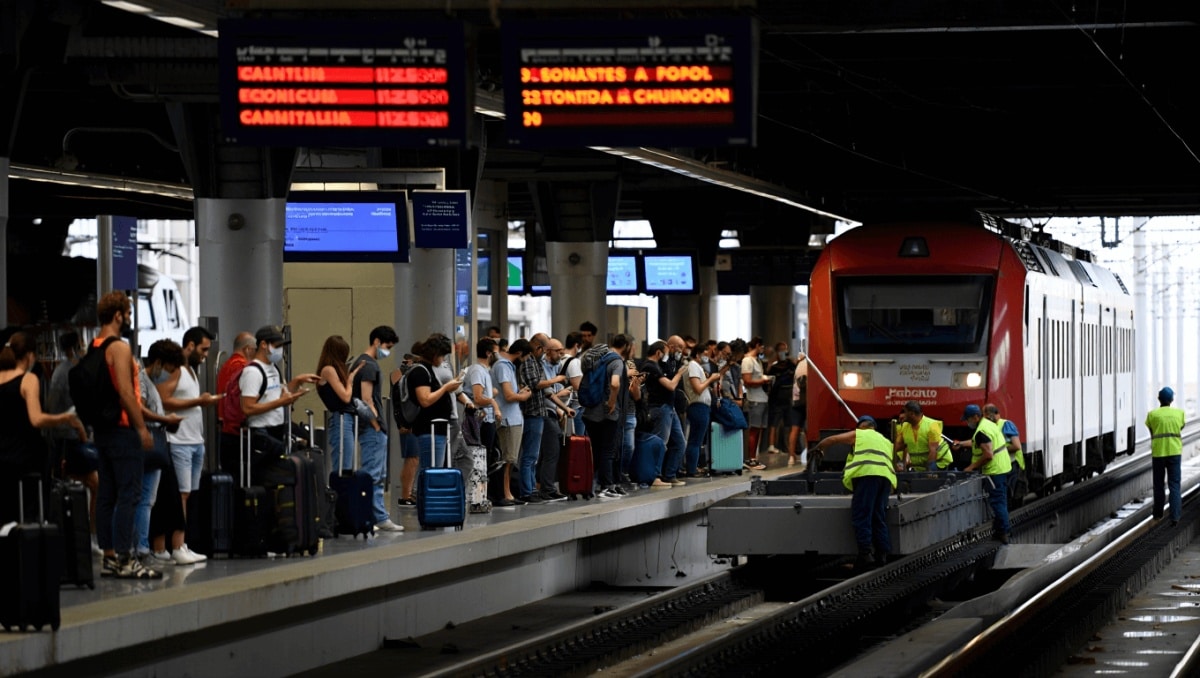 La 'semana horribilis' de Rodalies: seis días de caos, sin Illa y un PSC sin capacidad de gestión