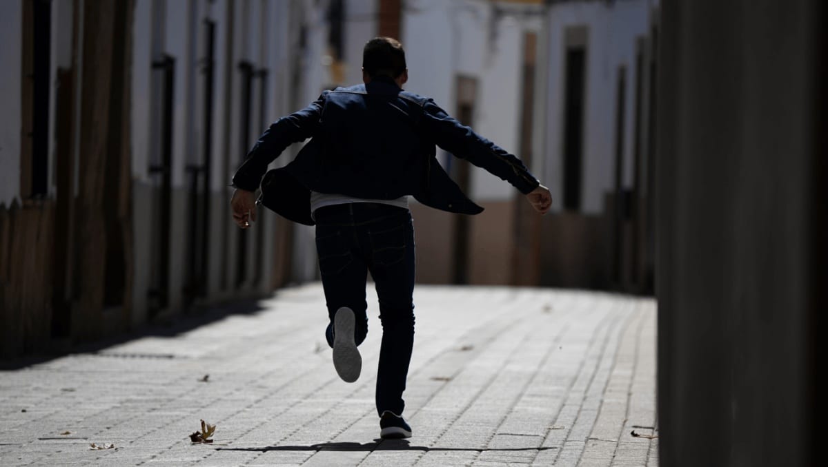 Tentativa de homicidio y robo en Telde: la víctima huyó por amenazas, regresó a la isla y lo atacaron