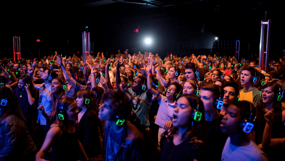 Las restricciones al ruido disparan el fenómeno de las discotecas silenciosas