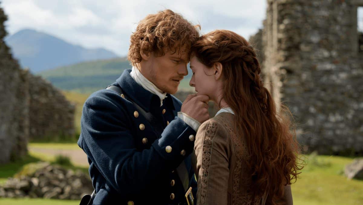 La historia de amor de Jamie y Claire es el gran pilar de 'Outlander' y una de las más icónicas de la televisión. Creo que logran que la serie sea inolvidable