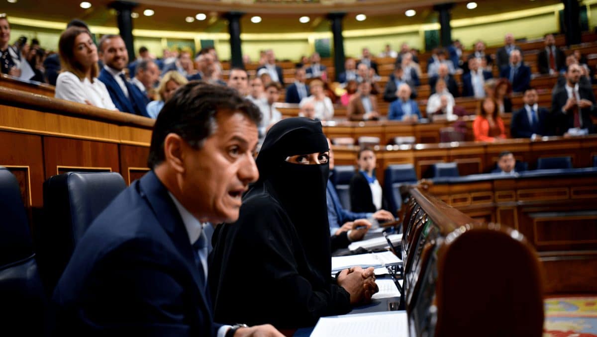 El Congreso debatirá sobre el uso del burka o niqab en espacios públicos