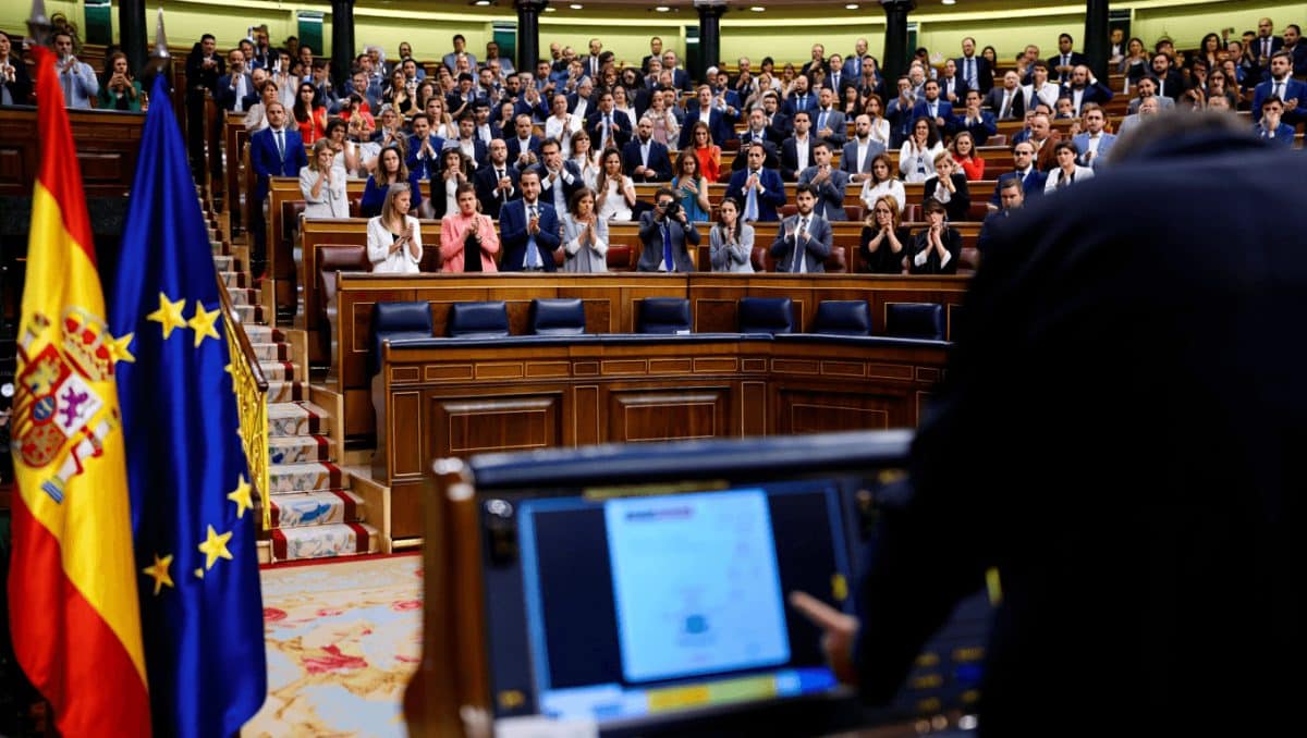 El Congreso blinda la pertenencia «irrevocable» de España a la UE con Vox y Podemos en contra