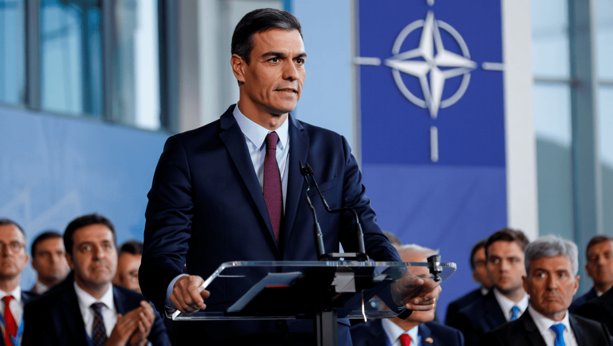 Sánchez defiende a España ante la OTAN: es un «aliado con principios» que cumple en defensa