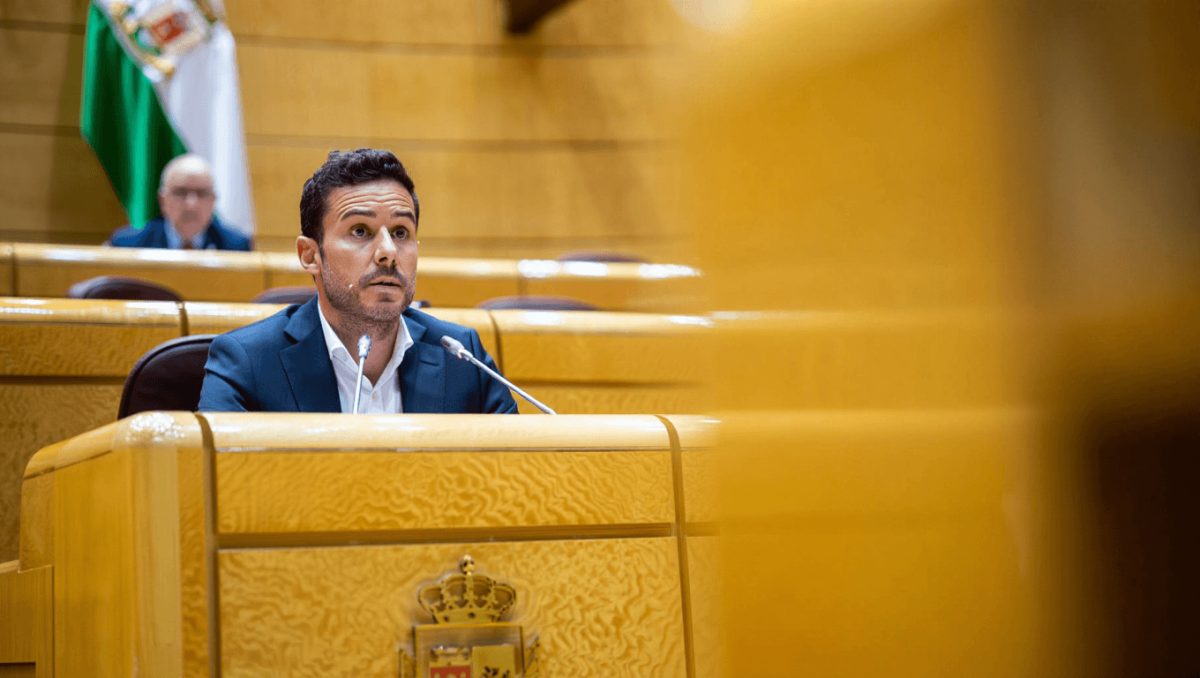 Vox afea a Moreno Bonilla no saber nada del PP en Andalucía: «Han pasado 11 días ya»