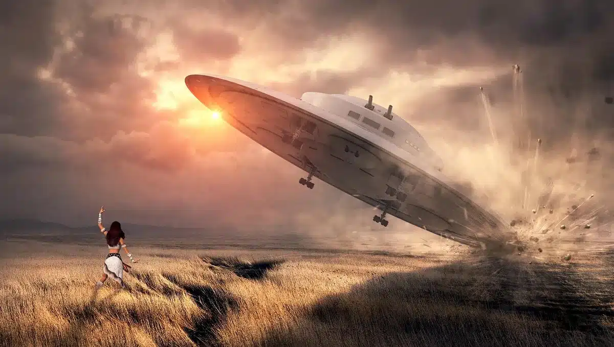 Escena de ciencia ficci&oacute;n con naves alien&iacute;genas y luz extraterrestre en el cielo nocturno