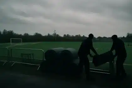 Césped artificial lidera renovación de campos de fútbol en España: lo que debes saber