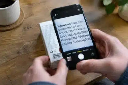Cómo convertir tu iPhone en una lupa digital: guía completa