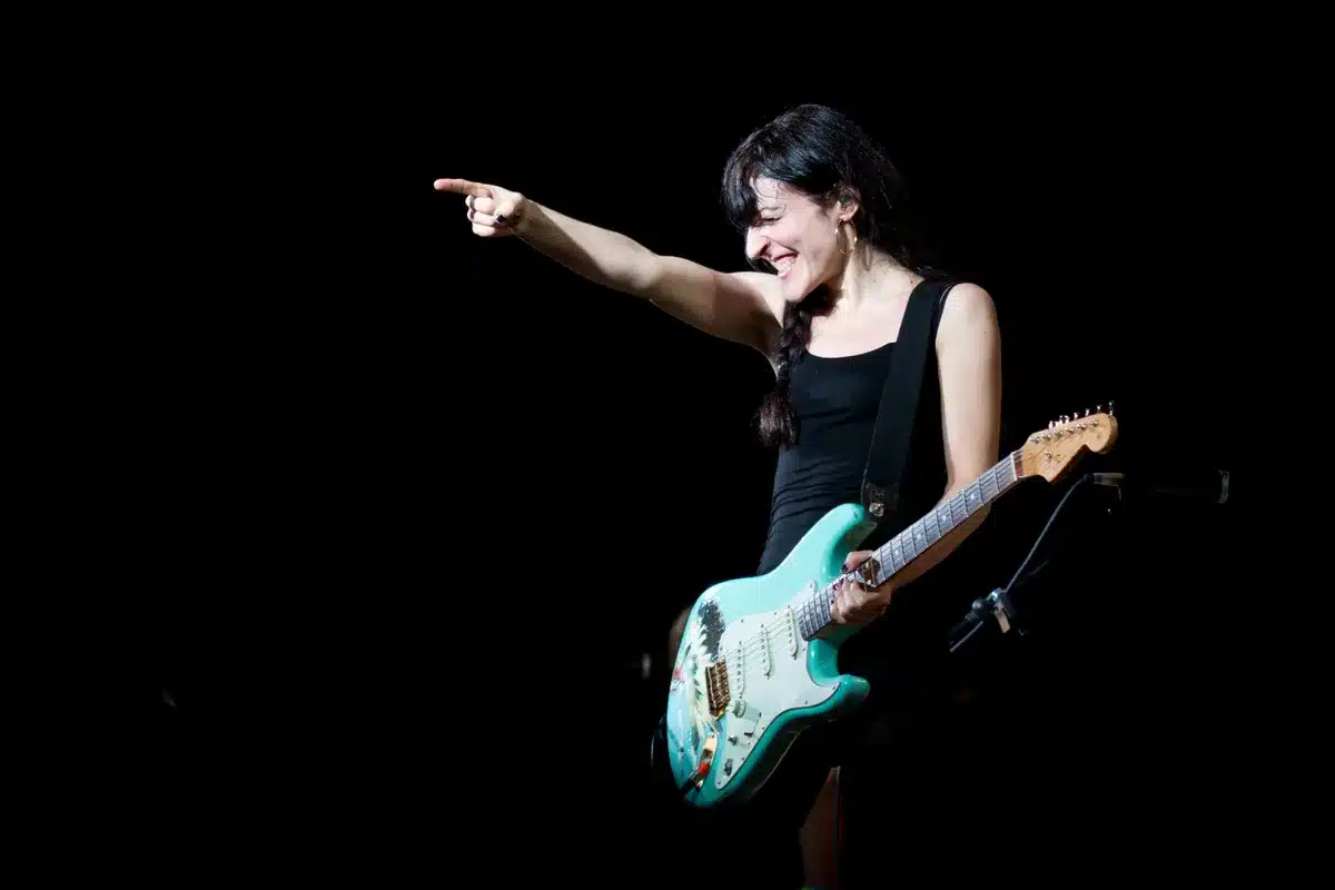 Cristina Llanos: presenta sus memorias 'La noche cayó y ya nadie pudo