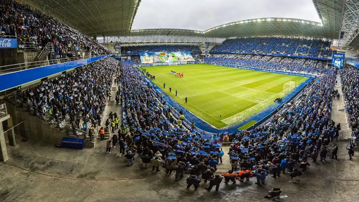 Real Oviedo: Isfan y Estanis, en la lista para Almería