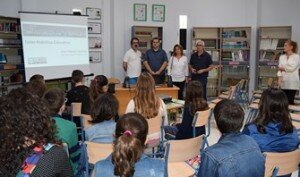 El taller sobre robótica educativa se está impartiendo a los alumnos del IES Gádor