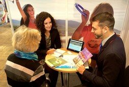 160222 Reunión en Holiday World con Delfin Travel