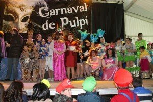 Desfile Carnaval Pulpí- reconocimiento a peñas participantes