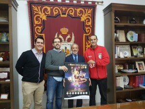 El Alcalde de Vera con los entrenadores Iker Urreizti, Diego Martínez y Fafael Franco