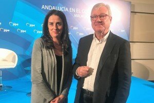 ARÁNZAZU MARTÍN Y RAMÓN LUIS VALCÁRCEL