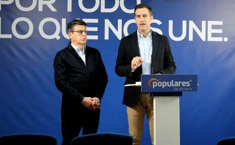MIGUEL ÁNGEL CASTELLÓN Y JUAN JOSÉ MATARÍ HOY EN RUEDA DE PRENSA