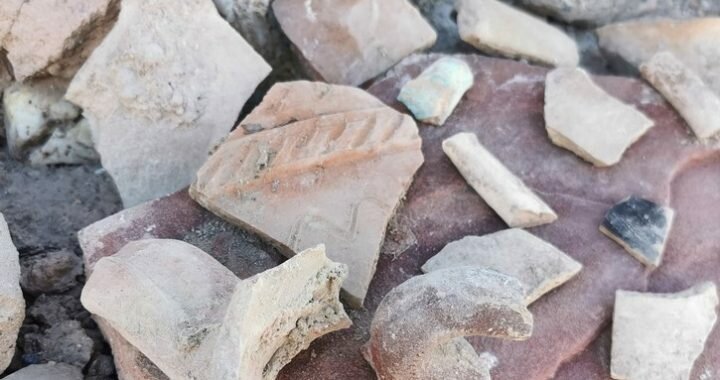 Restosjarras,vasijas,cerámica Nazarí